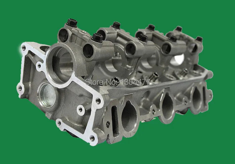 MD307678 6G72 Cylinder head for Mitsubishi V33/V43/Galant 3000/Pajero/Shogun/Montero/Pick-up/Mighty 2972cc 3.0L V6  12v 1988-94